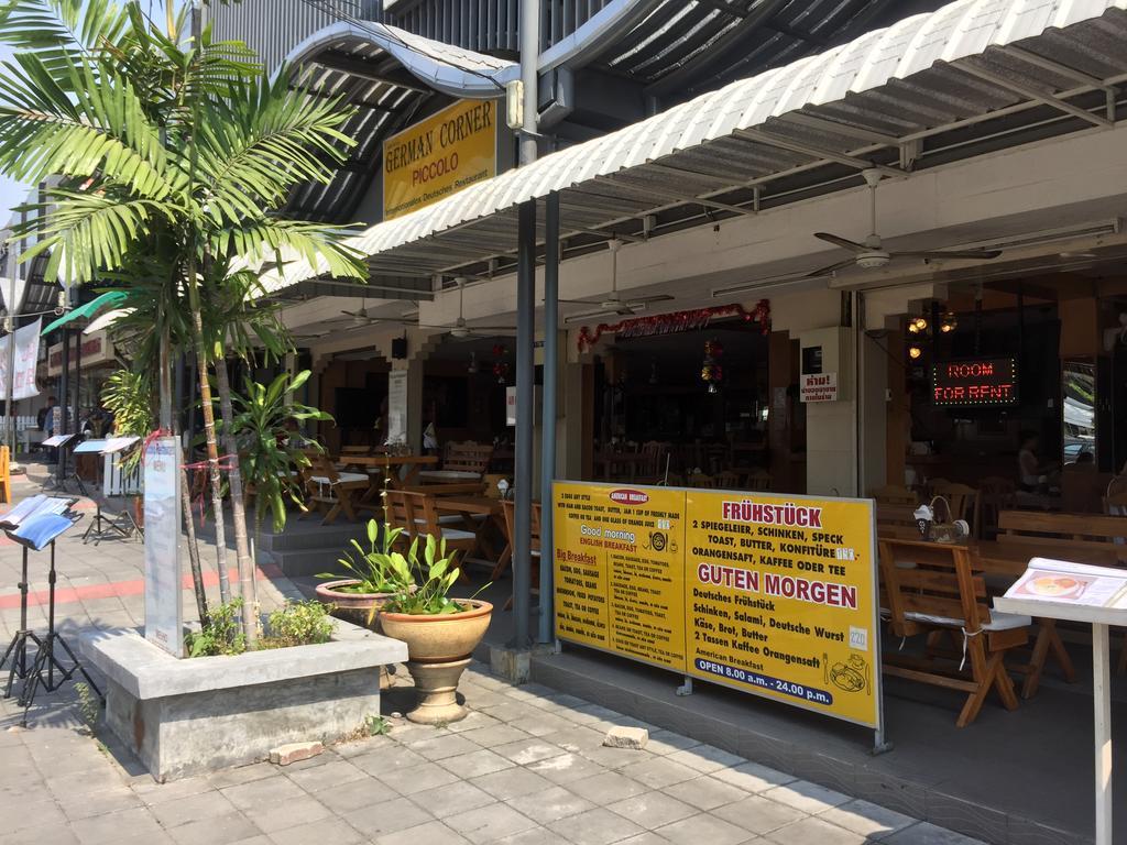 Piccolo Restaurant&Guest house Pattaya Esterno foto