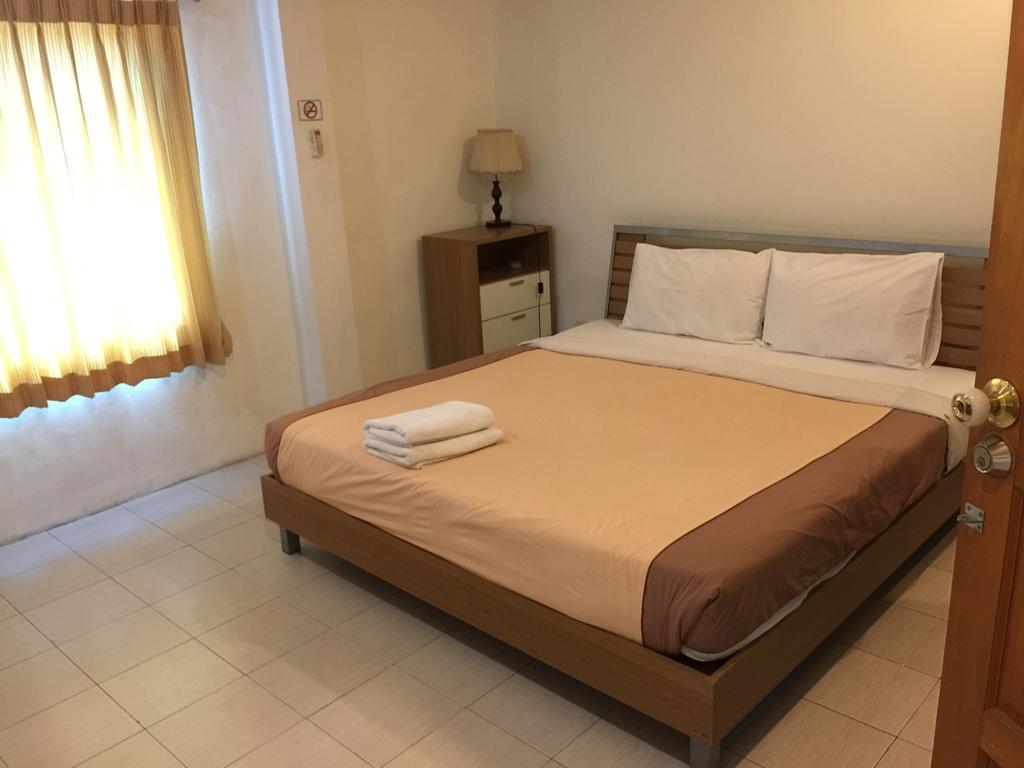 Piccolo Restaurant&Guest house Pattaya Esterno foto